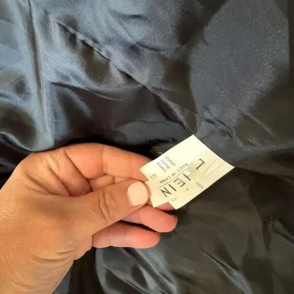 Women's Puffer Coat Size Large Black - Worn Once - Picture 4 of 5